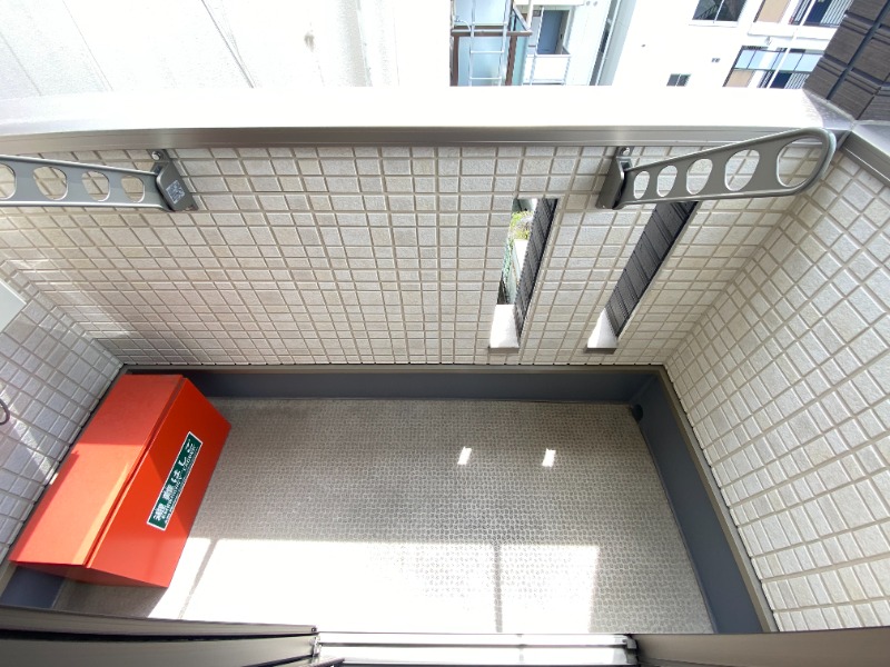 20/30 バルコニー