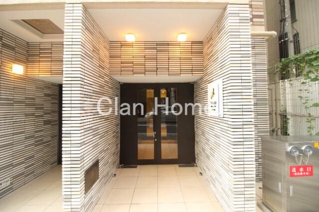 30/30 エントランス