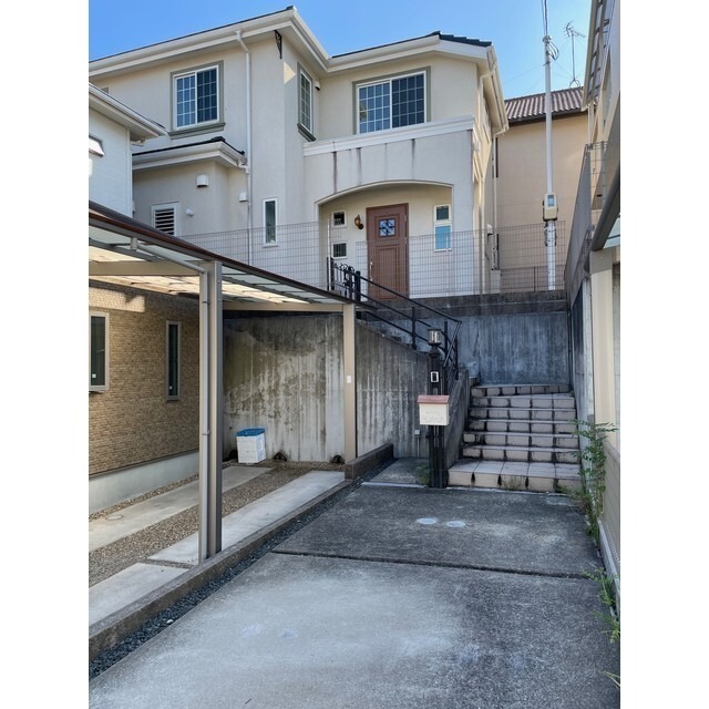 21/28 駐車場