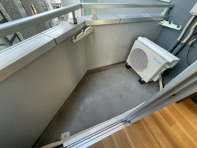 15/22 バルコニー