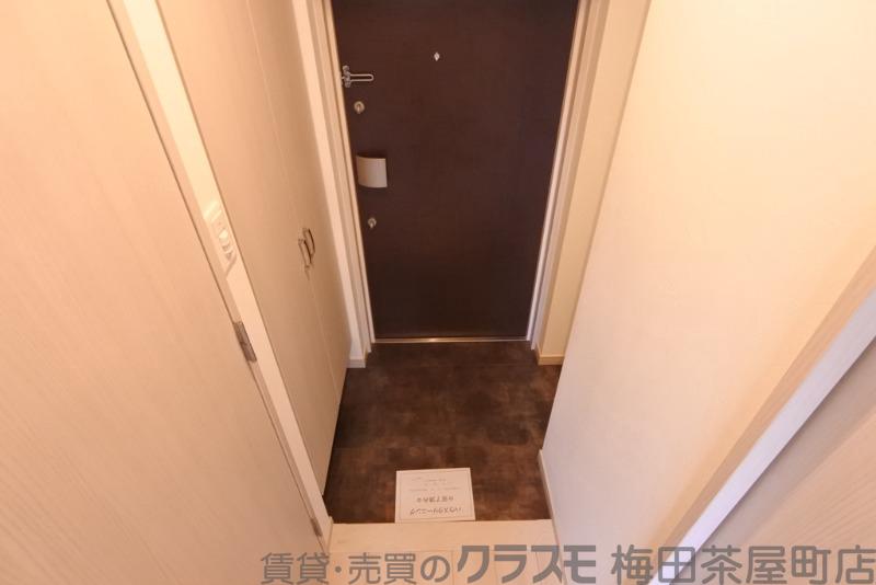 17/30 玄関