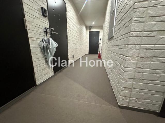 30/30 エントランス