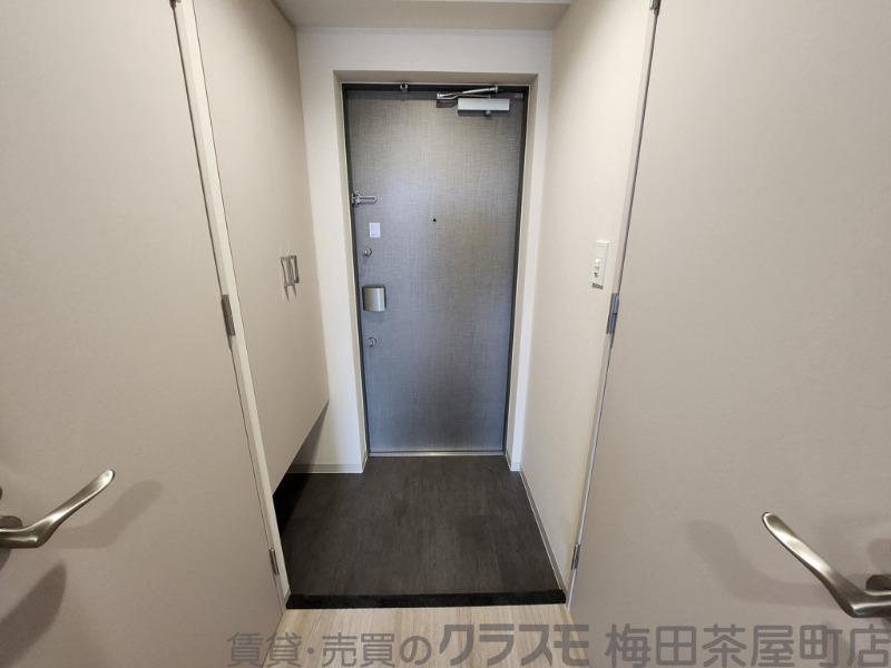 14/30 玄関