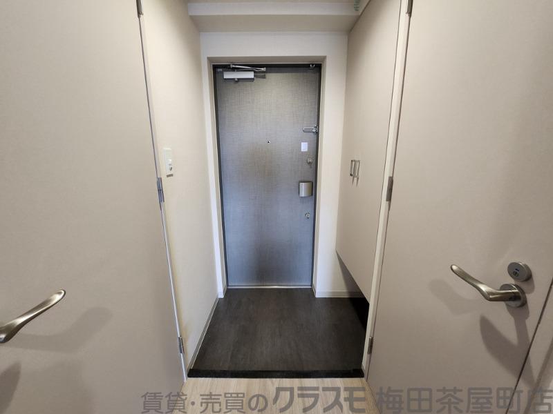 14/30 玄関