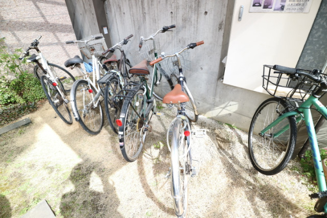 16/20 駐車場