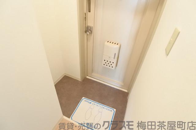 14/30 玄関