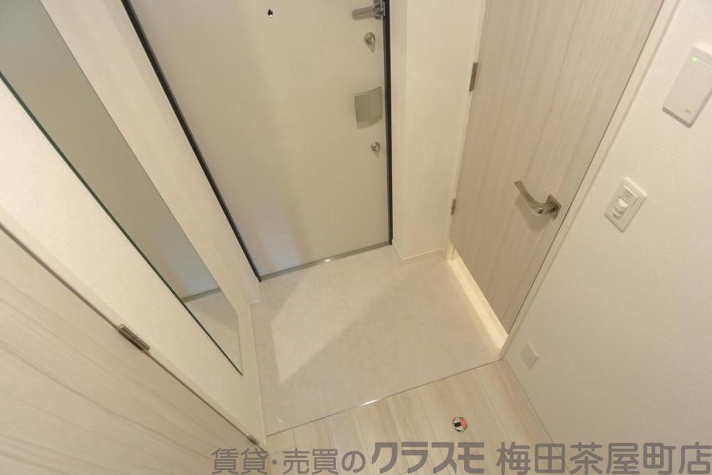 17/30 玄関