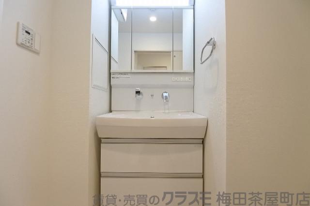 21/30 洗面