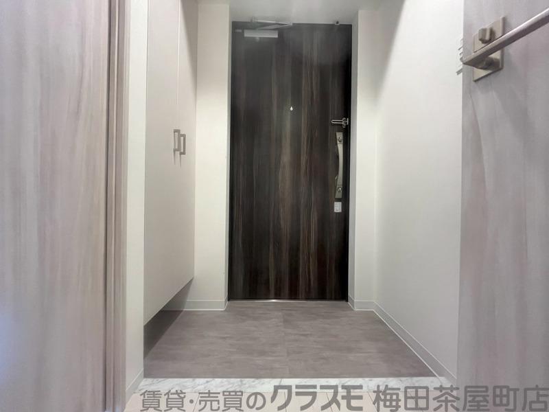 14/30 玄関