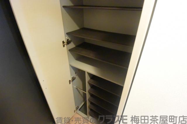 13/30 収納