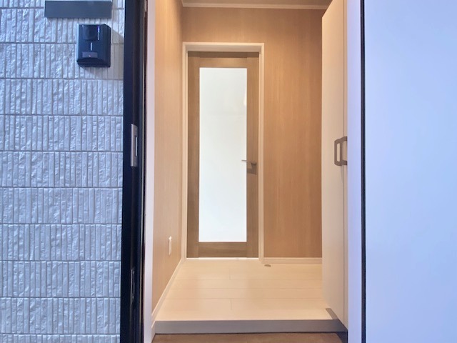 15/30 玄関