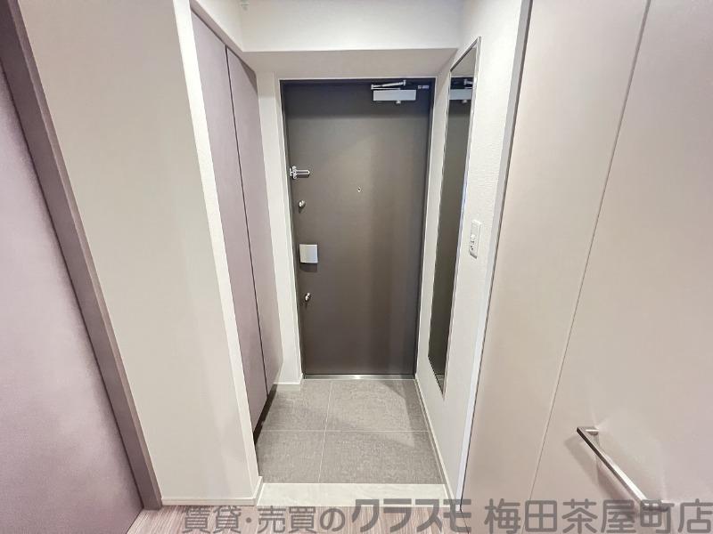 17/30 玄関