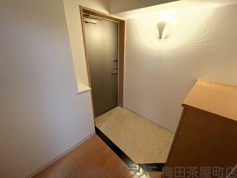 18/30 玄関