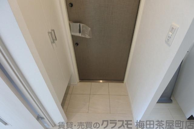 14/30 玄関