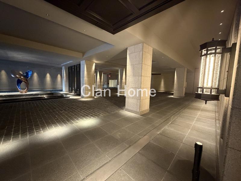 13/15 エントランス