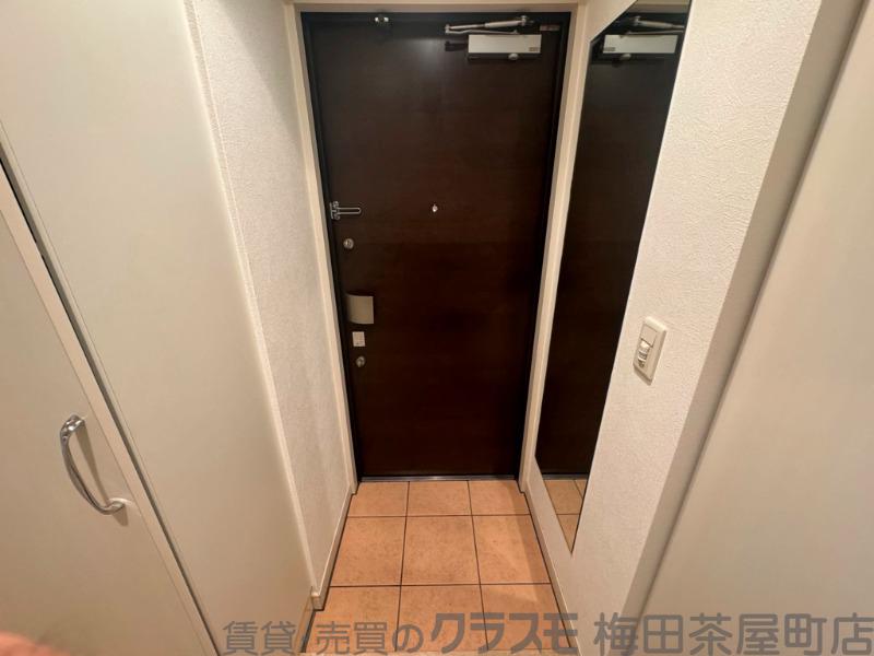 16/30 玄関