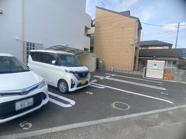 20/26 駐車場
