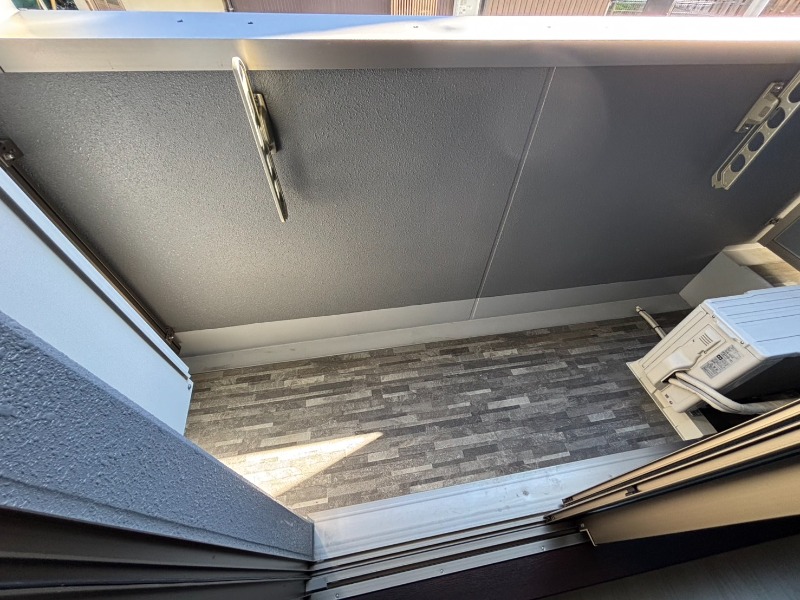 14/23 バルコニー