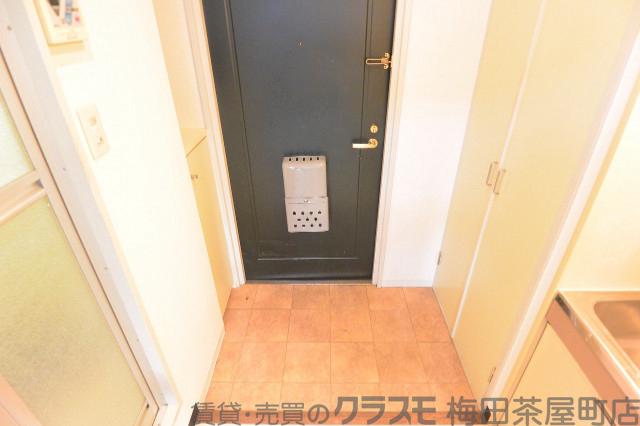 14/30 玄関