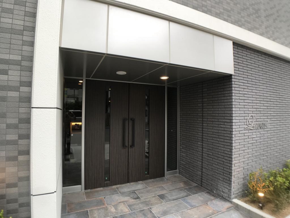 29/30 エントランス