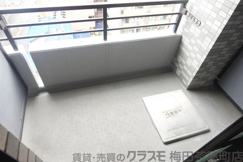 23/30 バルコニー