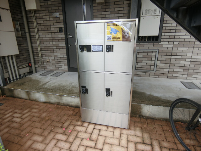 27/30 エントランス