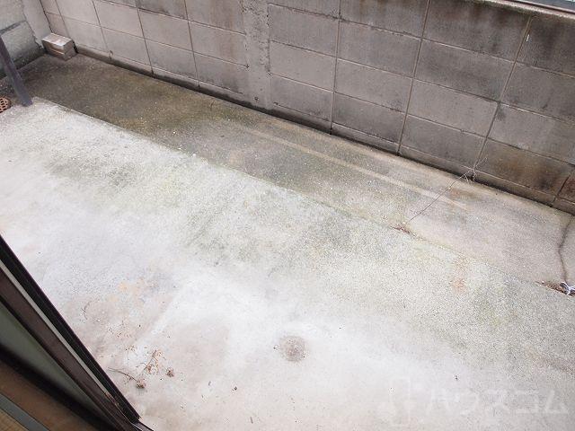 14/28 バルコニー