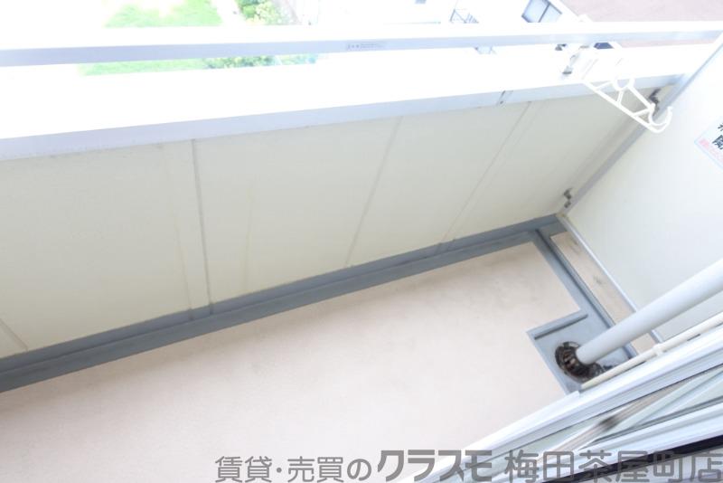 23/30 バルコニー