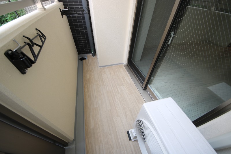 23/30 バルコニー