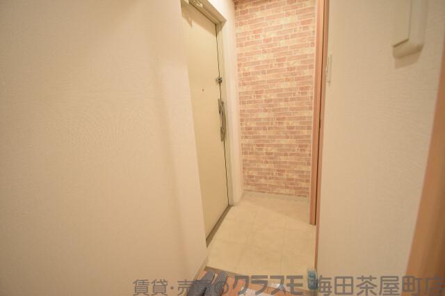 14/30 玄関