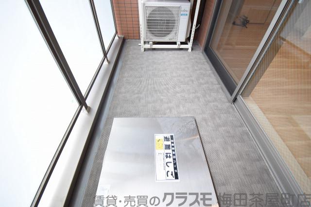 23/30 バルコニー