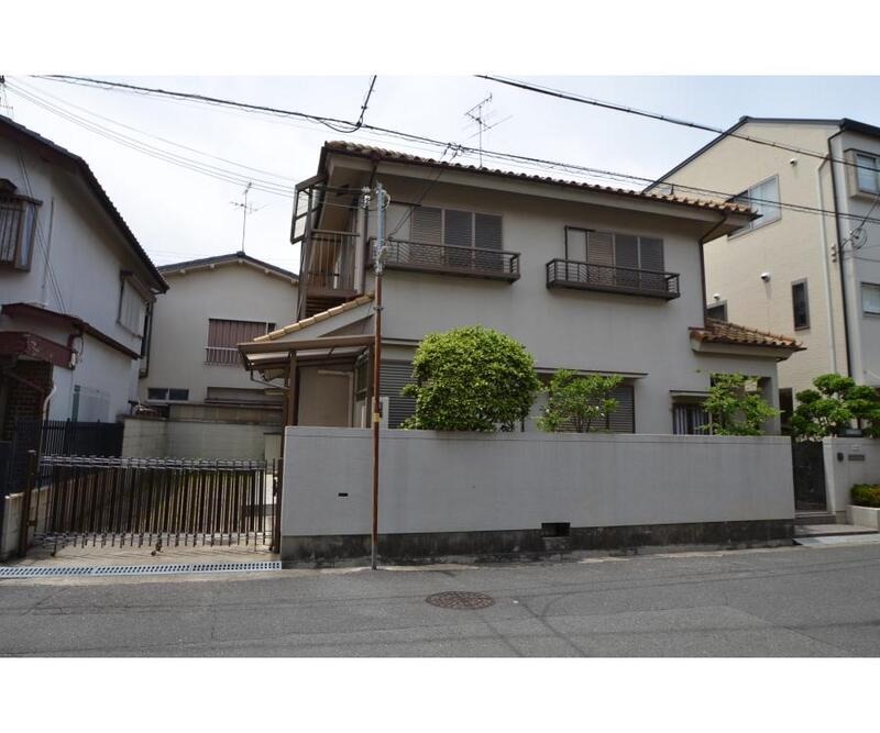 20/27 エントランス