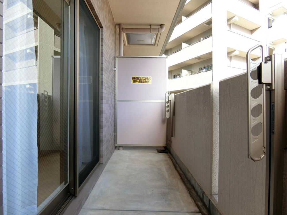 20/30 バルコニー