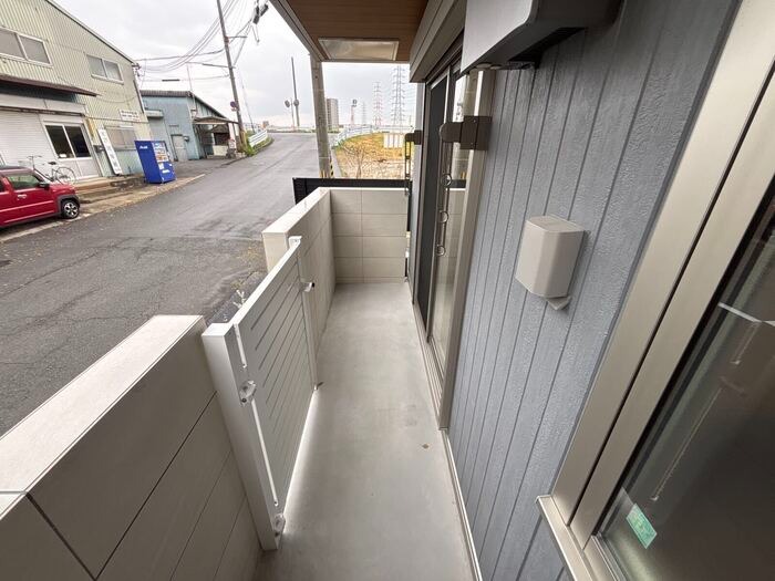 18/23 バルコニー