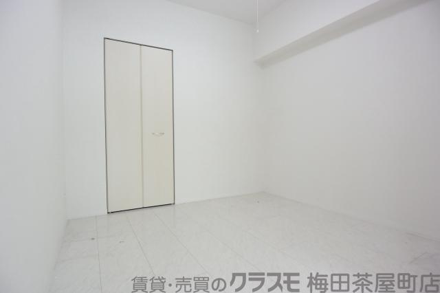 13/30 寝室