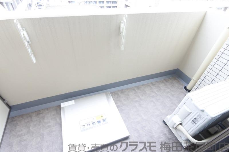 23/30 バルコニー