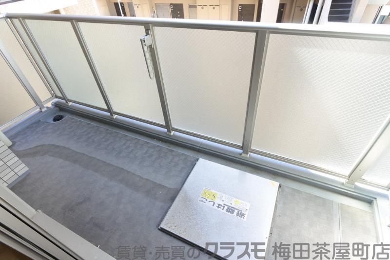 25/30 バルコニー