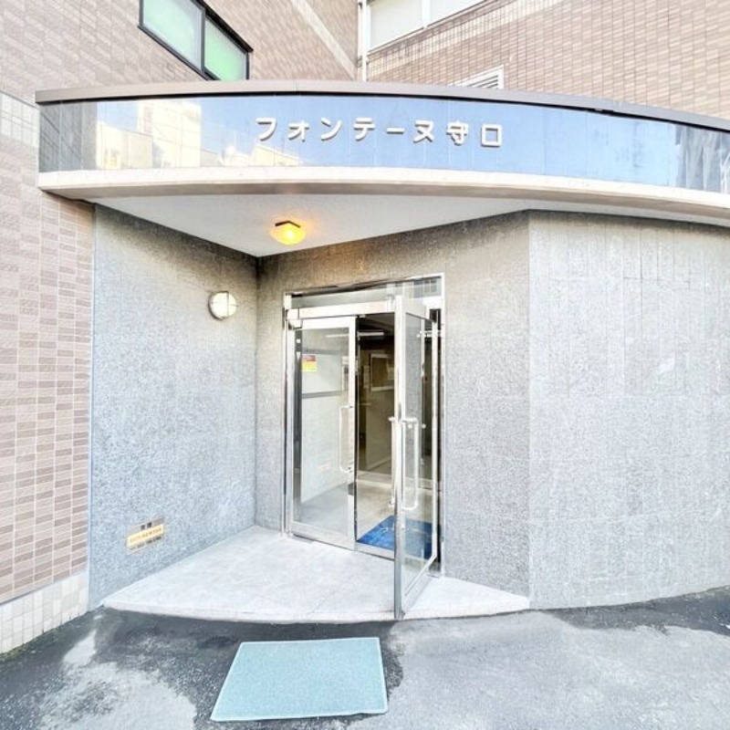 13/20 エントランス