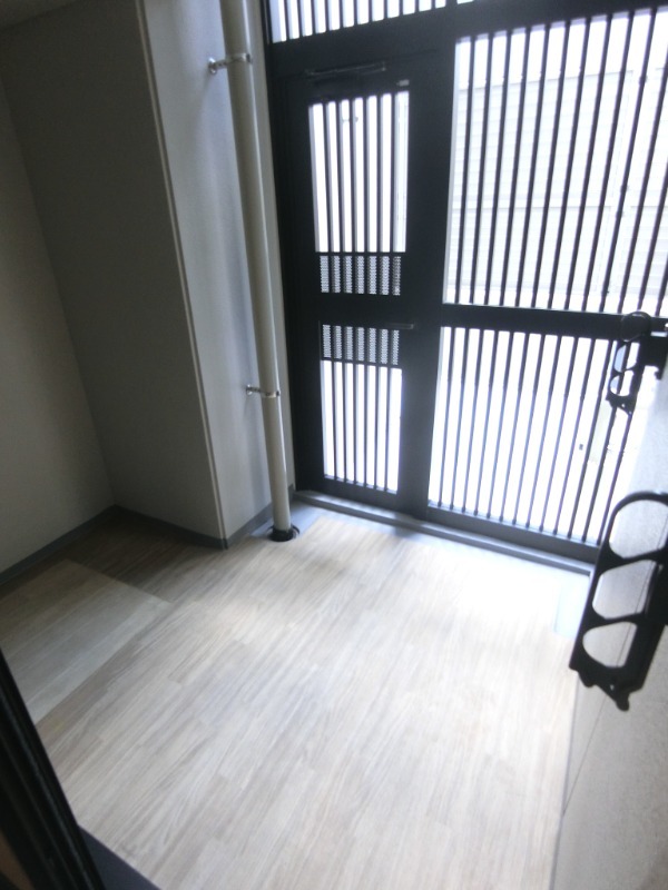 19/30 バルコニー