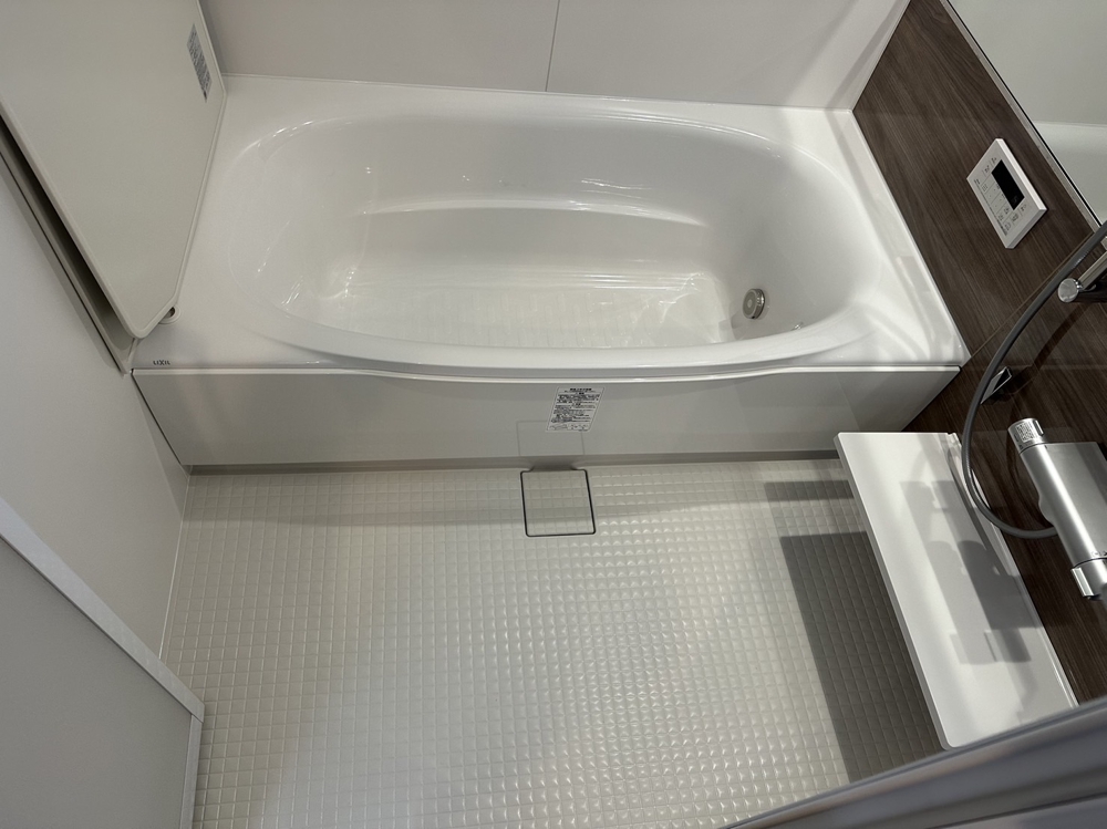 26/30 エントランス