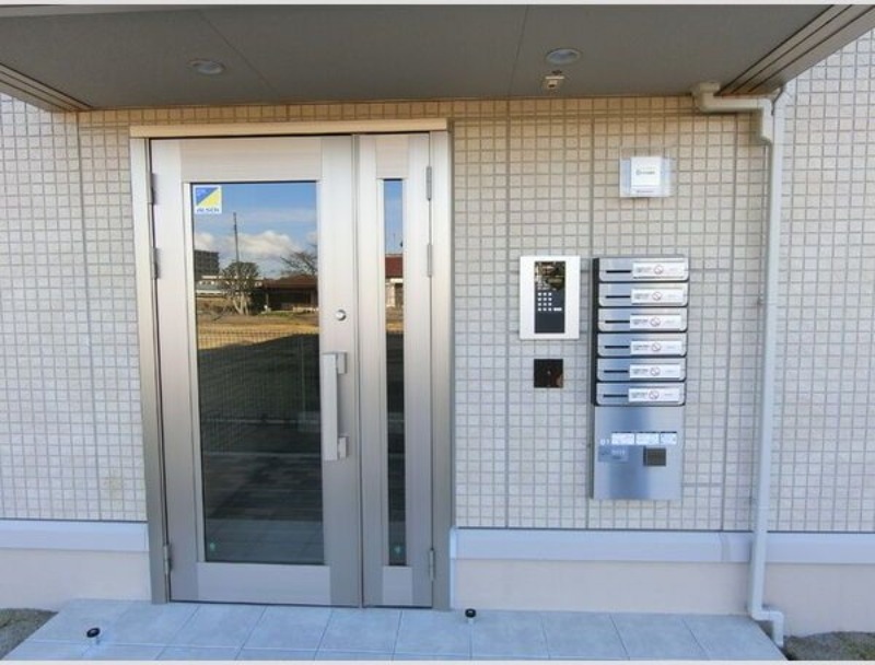 16/22 エントランス