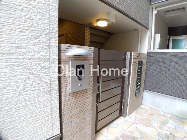 29/30 エントランス