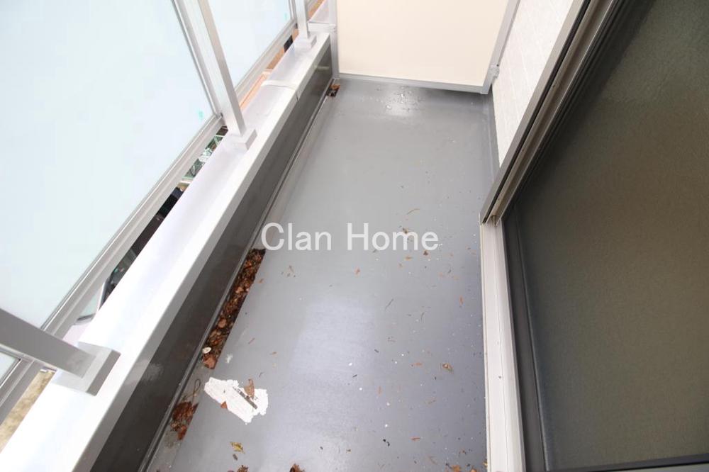 23/30 バルコニー