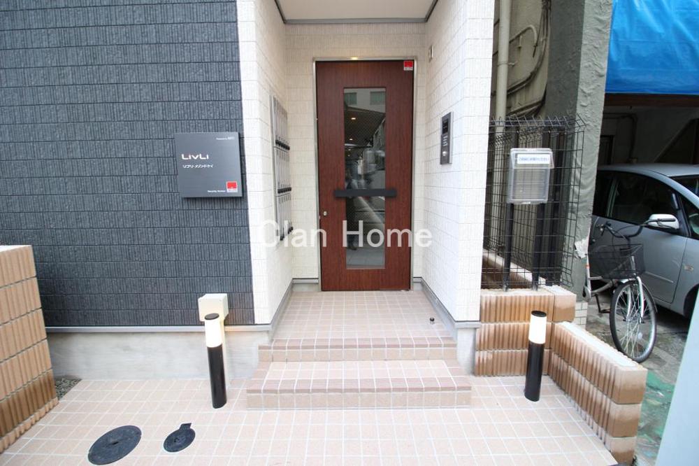 3/4 エントランス