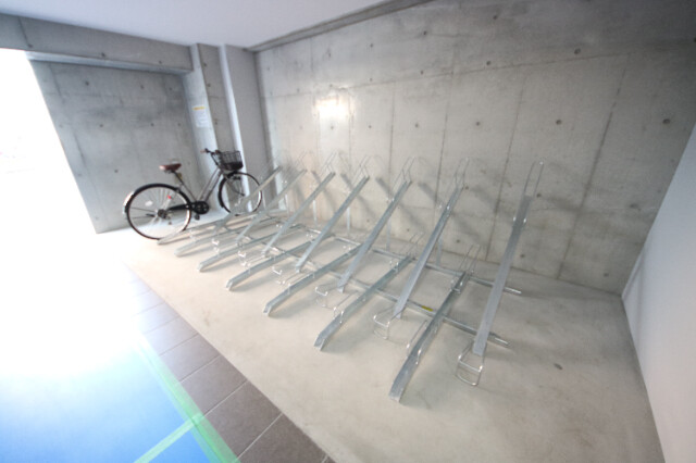 26/30 エントランス