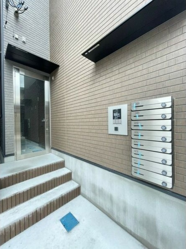 14/19 エントランス