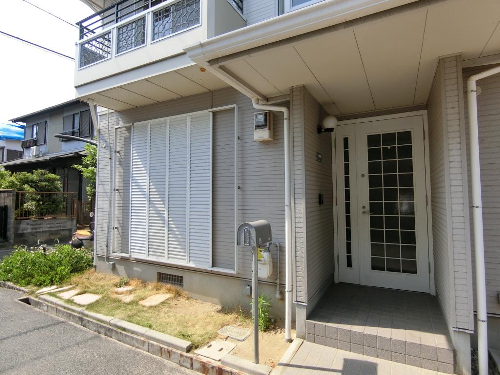 25/30 エントランス