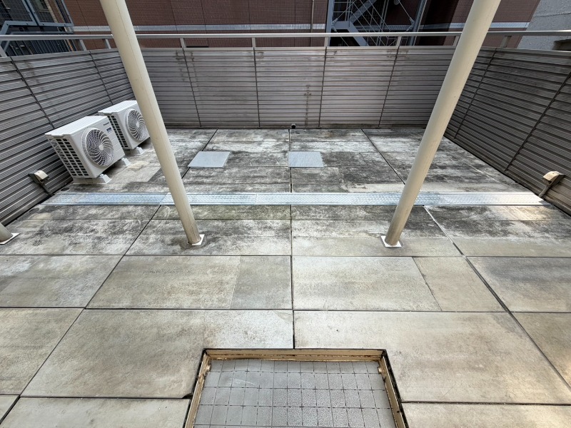 21/30 バルコニー