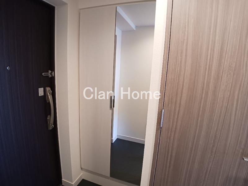 27/30 エントランス