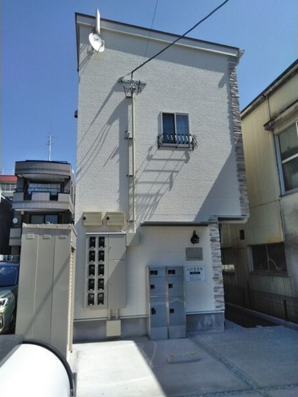 14/14 エントランス